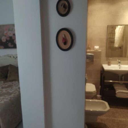 Atico Muy Luminoso En El Casco Antiguo Apartment กอร์โดบา ภายนอก รูปภาพ